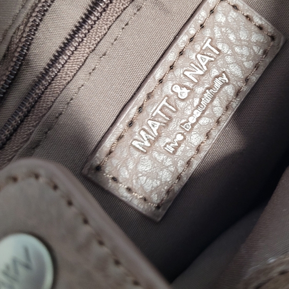 Matt & Nat Vegan Coen Mini Unisex Crossbody Bag in Chestnut Brown - Picture 9 of 11